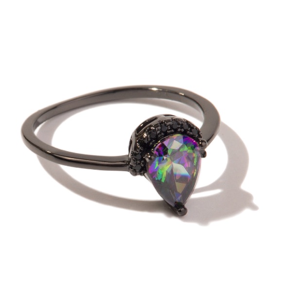 Karma Sutra Ring Size 9. Nwot. Never Worn. Beautiful Ring.